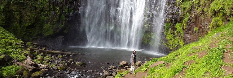 Trips in Materuni waterfalls Cultural tour + Chemka hot spring (Kikuletwa hot spring